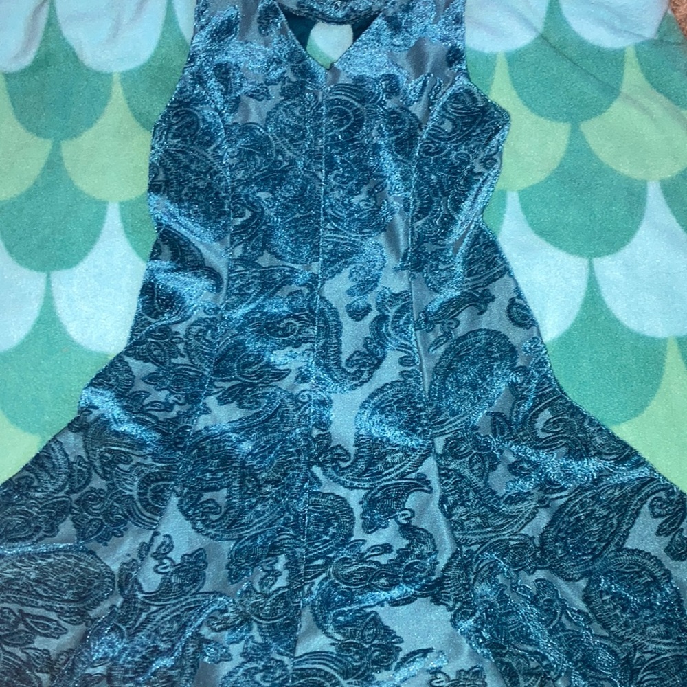 blue pattern velvet dress